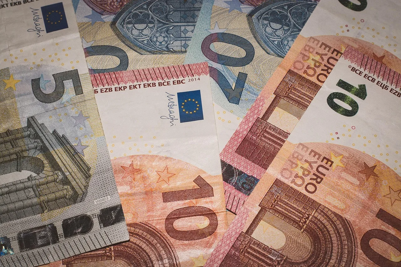 money, euro, banknotes, finance, currency, wealth, business, profit, save up, revenue, cash, close up, revenue, revenue, revenue, revenue, revenue. Revenue recording problems, sorted by the symptom they cause