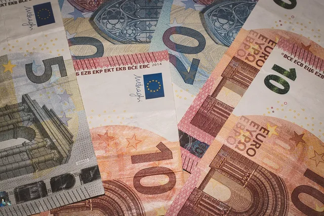 money, euro, banknotes, finance, currency, wealth, business, profit, save up, revenue, cash, close up, revenue, revenue, revenue, revenue, revenue. Revenue recording problems, sorted by the symptom they cause